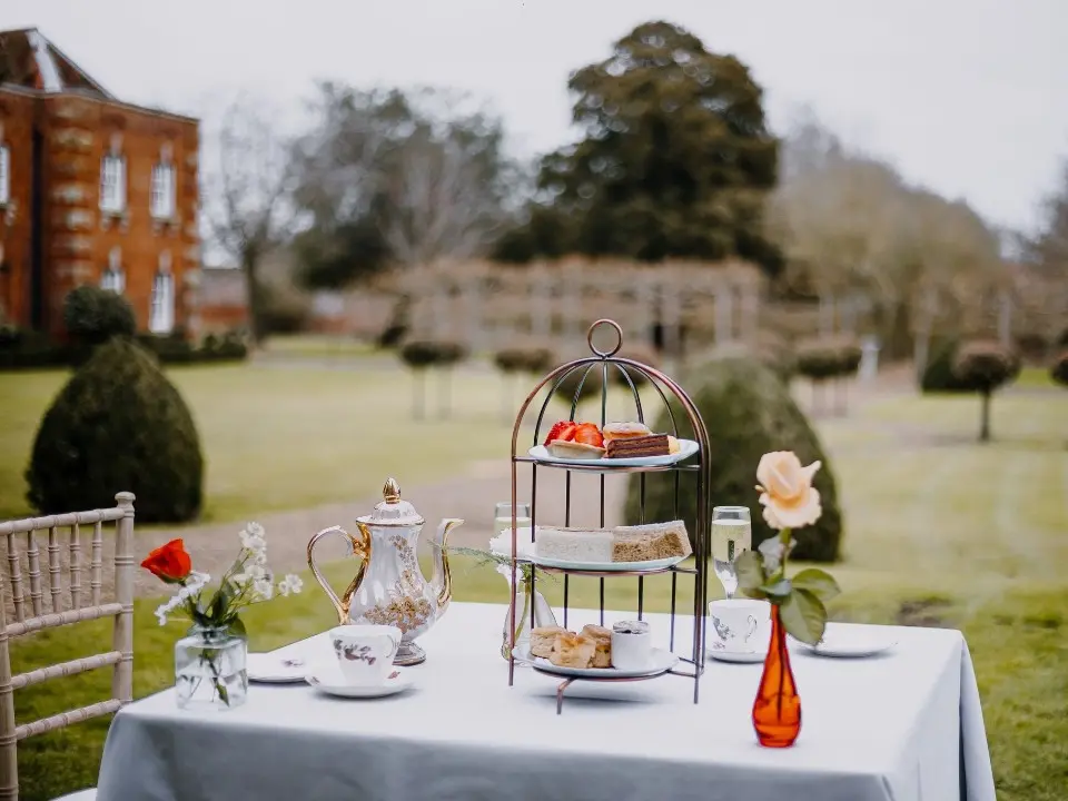 guidesforbrides competition