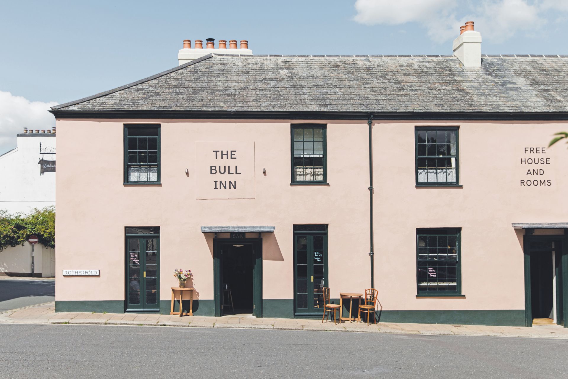 Country & Town House competition